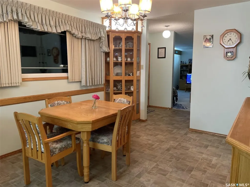 38 Rosefield Drive Yorkton SK S3N 2R4