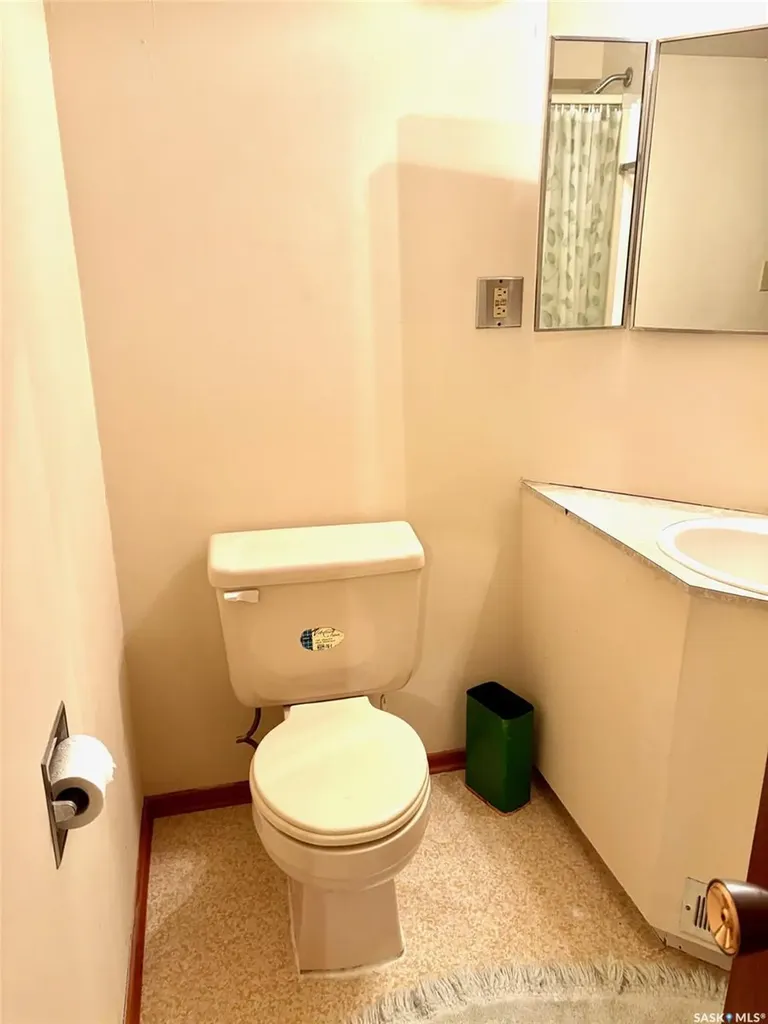 38 Rosefield Drive Yorkton SK S3N 2R4