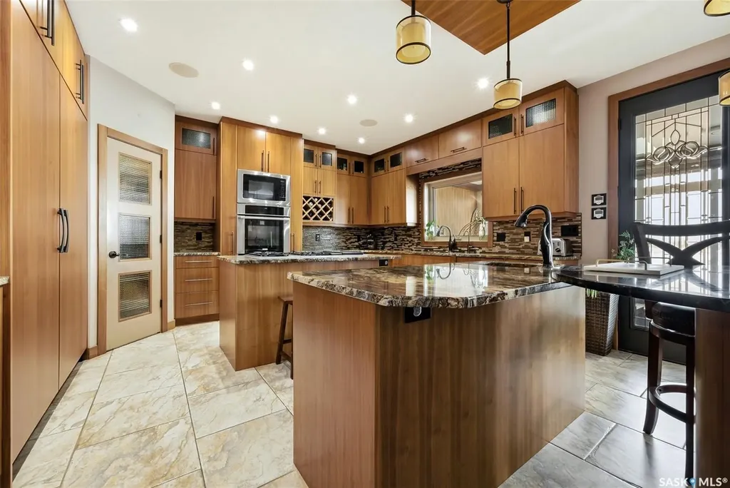 7502 Lilac Place Regina SK S4Y 0B3