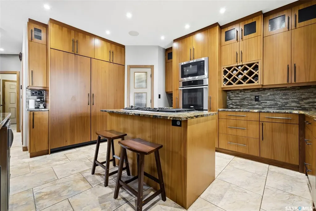 7502 Lilac Place Regina SK S4Y 0B3