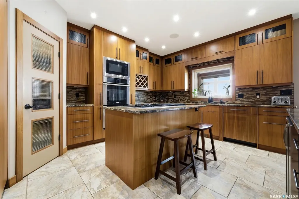 7502 Lilac Place Regina SK S4Y 0B3