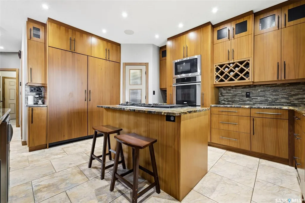7502 Lilac Place Regina SK S4Y 0B3