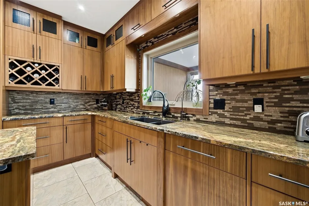 7502 Lilac Place Regina SK S4Y 0B3