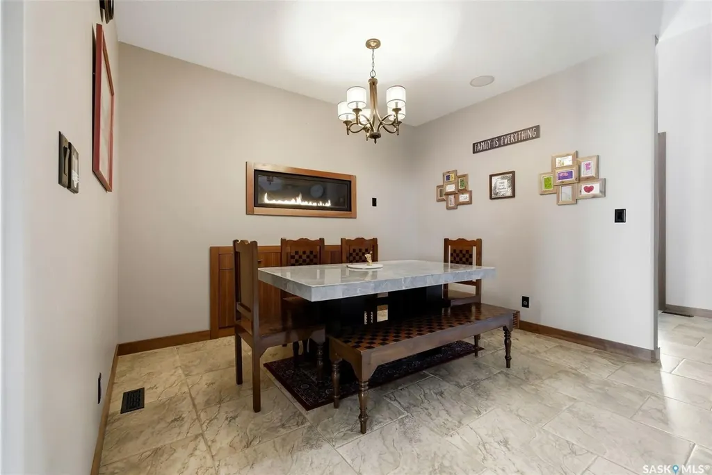 7502 Lilac Place Regina SK S4Y 0B3