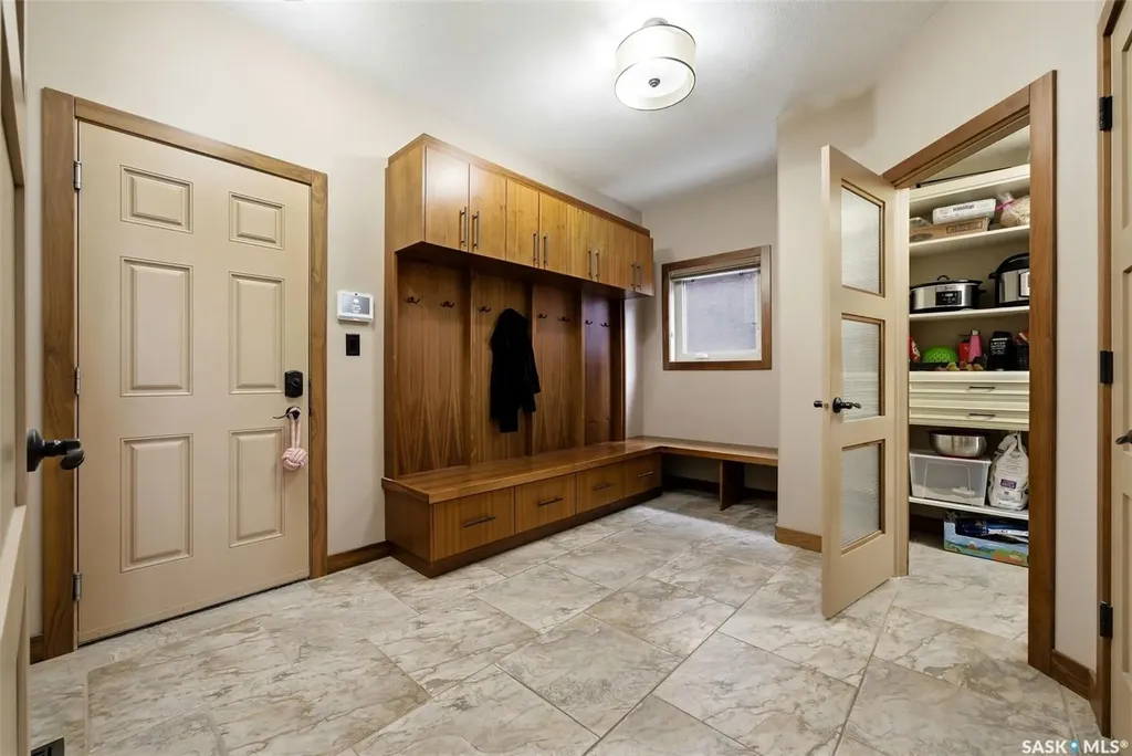7502 Lilac Place Regina SK S4Y 0B3