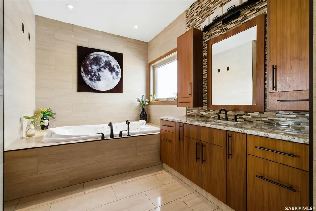 7502 Lilac Place Regina SK S4Y 0B3