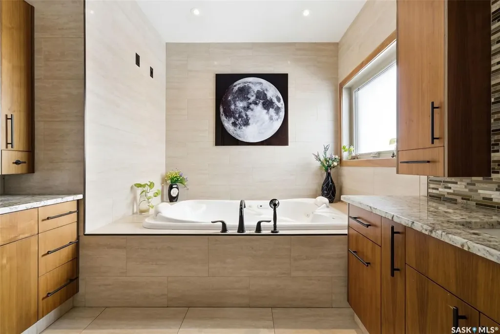 7502 Lilac Place Regina SK S4Y 0B3
