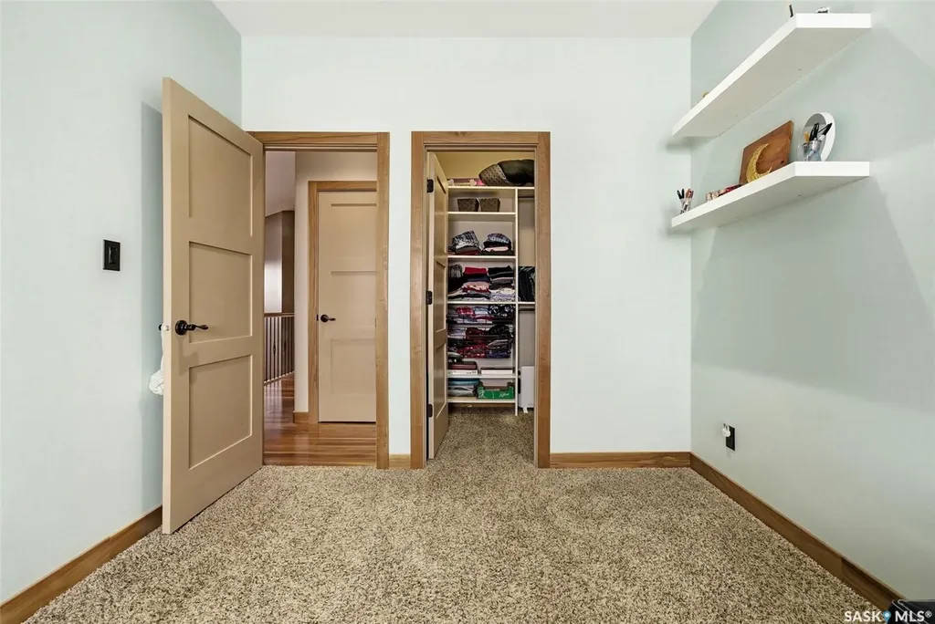 7502 Lilac Place Regina SK S4Y 0B3