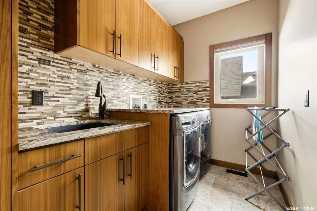 7502 Lilac Place Regina SK S4Y 0B3