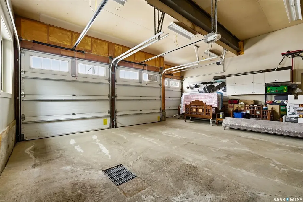 7502 Lilac Place Regina SK S4Y 0B3