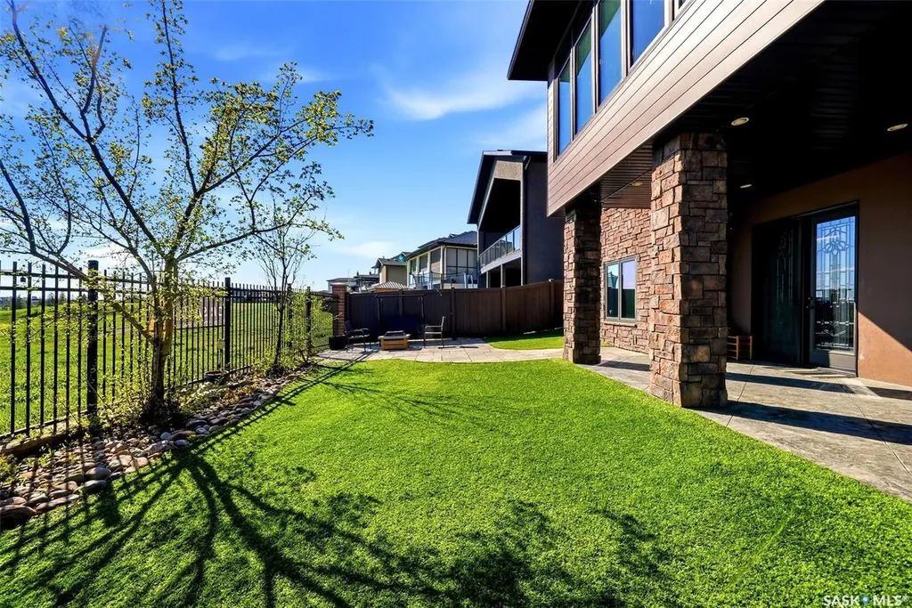 7502 Lilac Place Regina SK S4Y 0B3