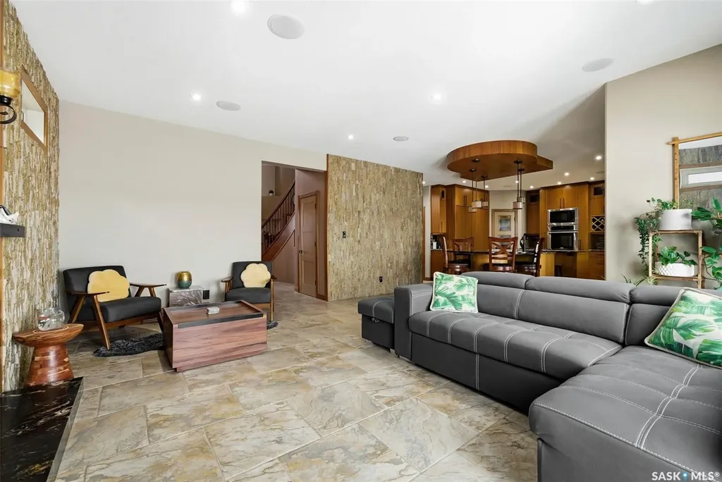 7502 Lilac Place Regina SK S4Y 0B3