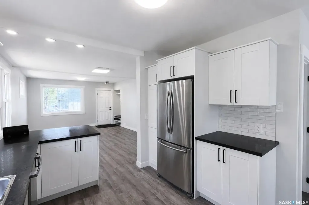 529 20th Street E Prince Albert SK S6V 1L4