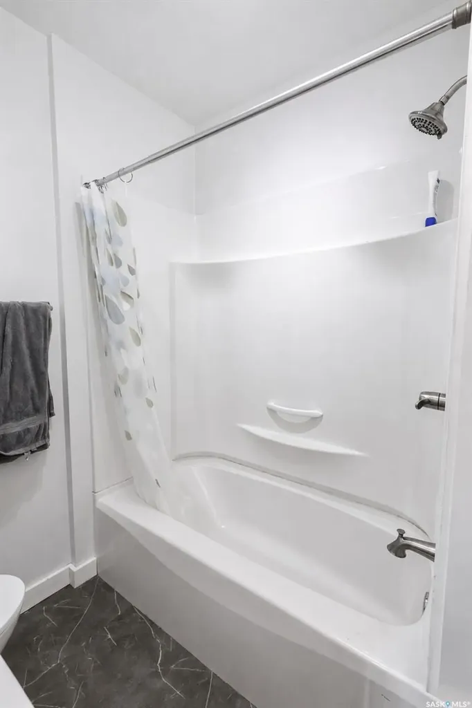 529 20th Street E Prince Albert SK S6V 1L4