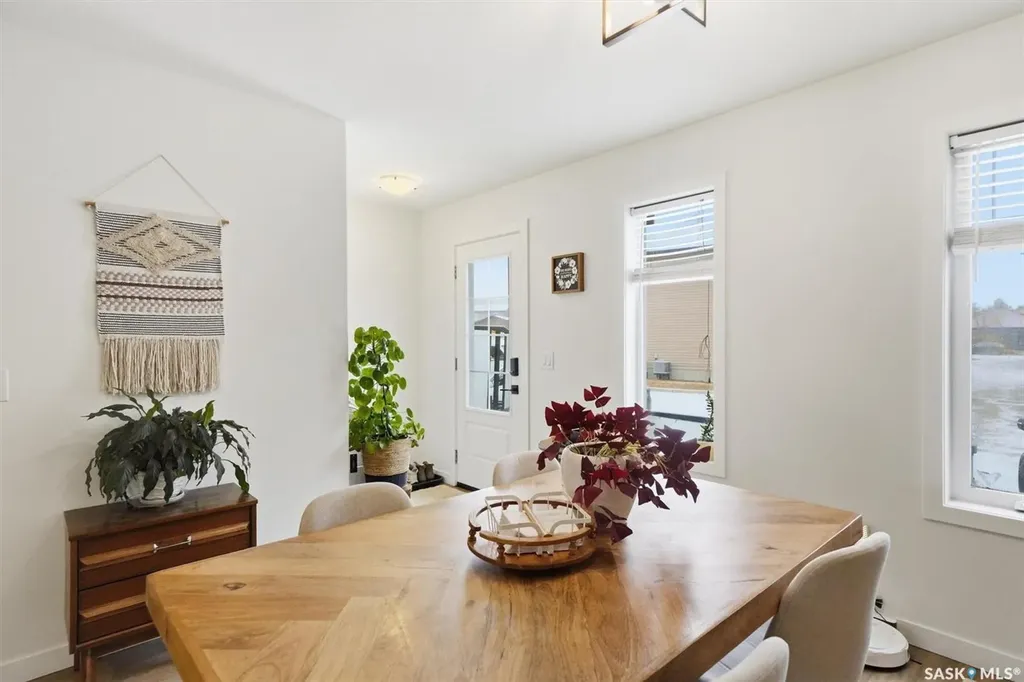 344 Levalley Cove Saskatoon SK S7T 0L1