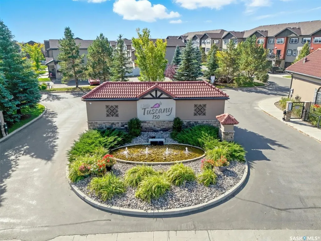 344 Levalley Cove Saskatoon SK S7T 0L1