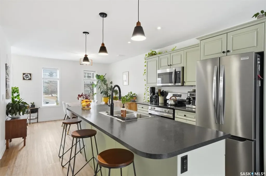 344 Levalley Cove Saskatoon SK S7T 0L1