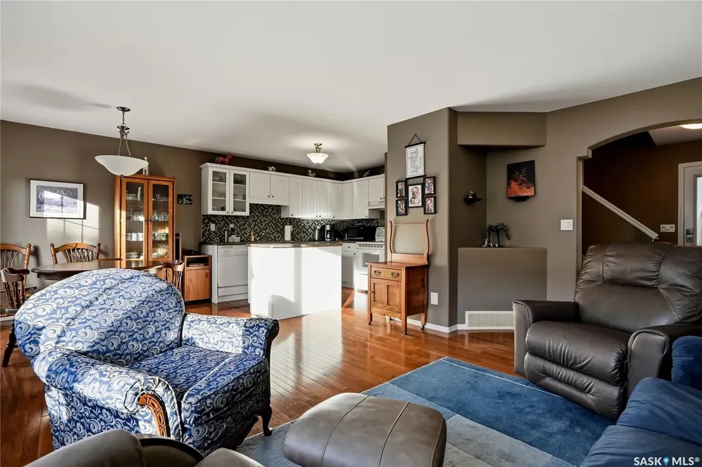 825 Heritage Green Saskatoon SK S7H 5S7