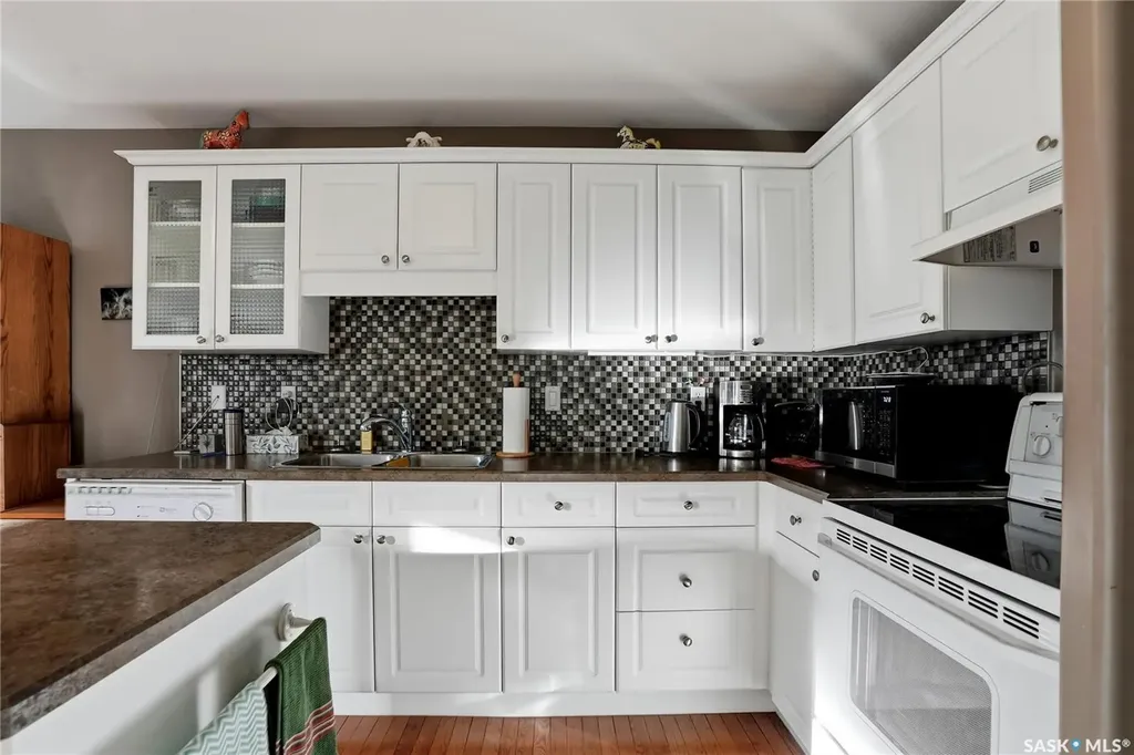 825 Heritage Green Saskatoon SK S7H 5S7