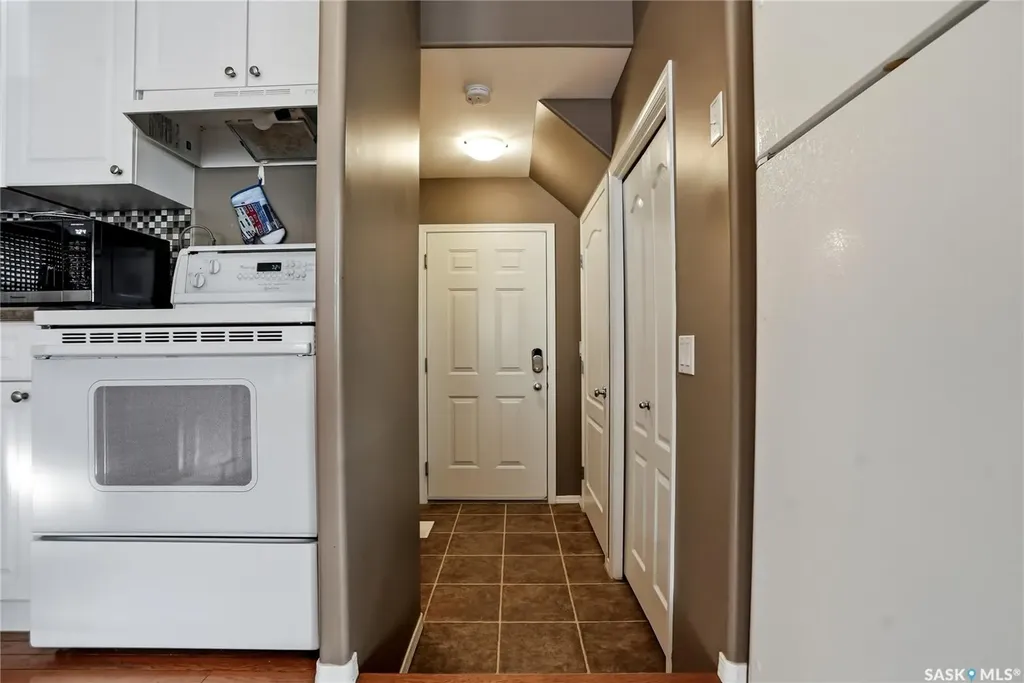 825 Heritage Green Saskatoon SK S7H 5S7