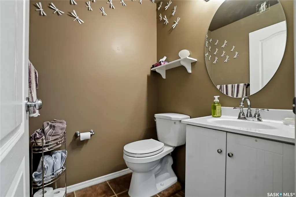825 Heritage Green Saskatoon SK S7H 5S7