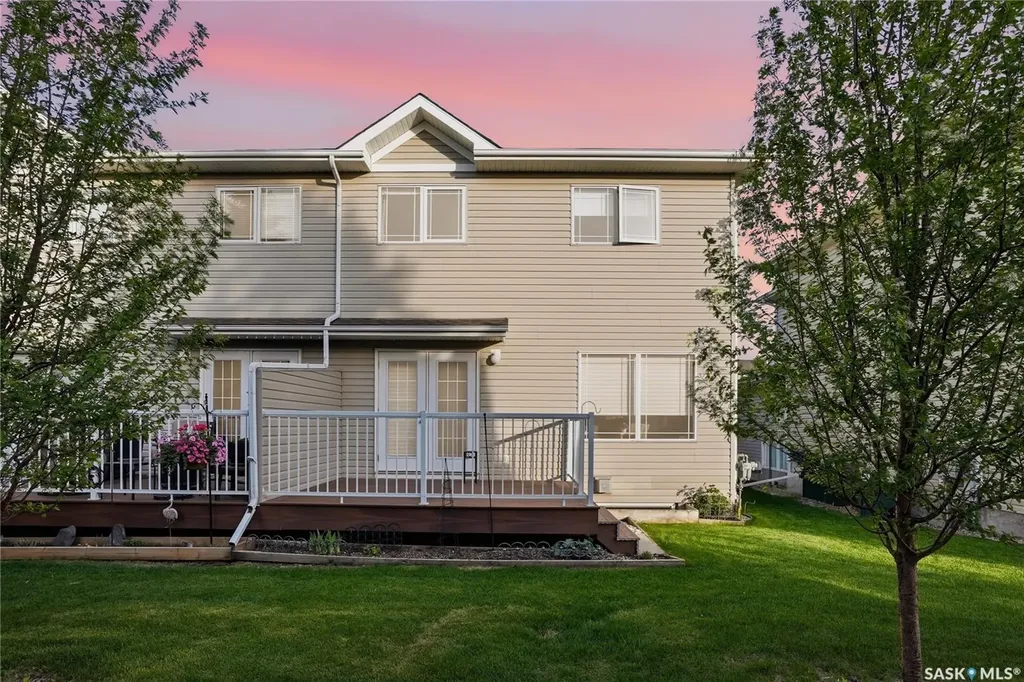 825 Heritage Green Saskatoon SK S7H 5S7