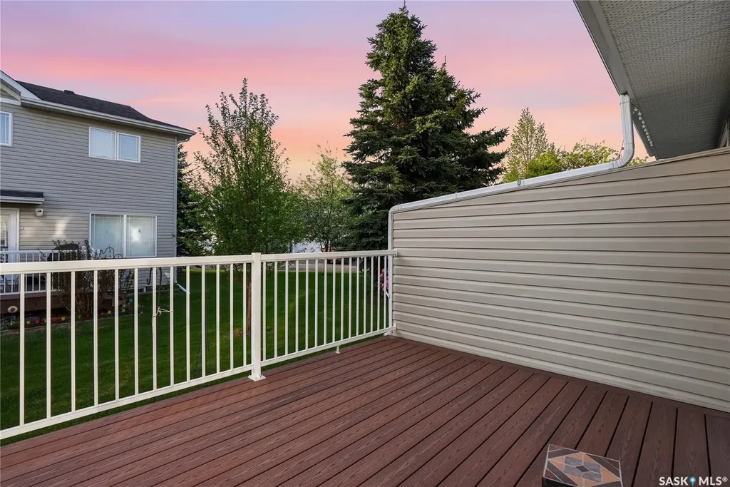 825 Heritage Green Saskatoon SK S7H 5S7