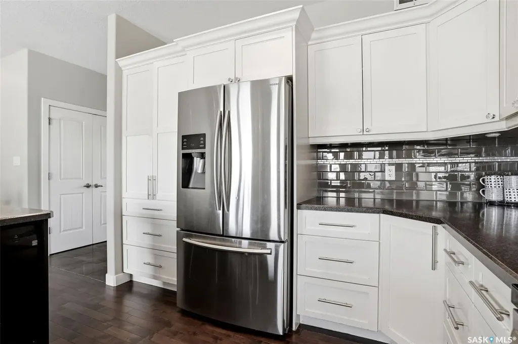 4113 Green Willow Terrace E Regina SK S4V 1M3