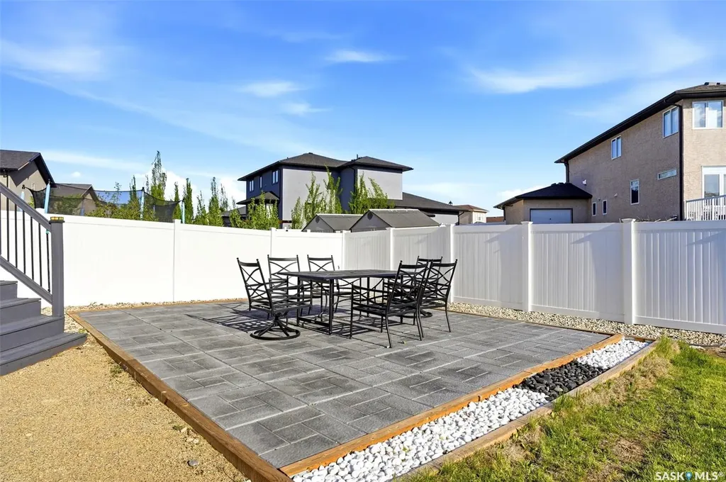 4113 Green Willow Terrace E Regina SK S4V 1M3