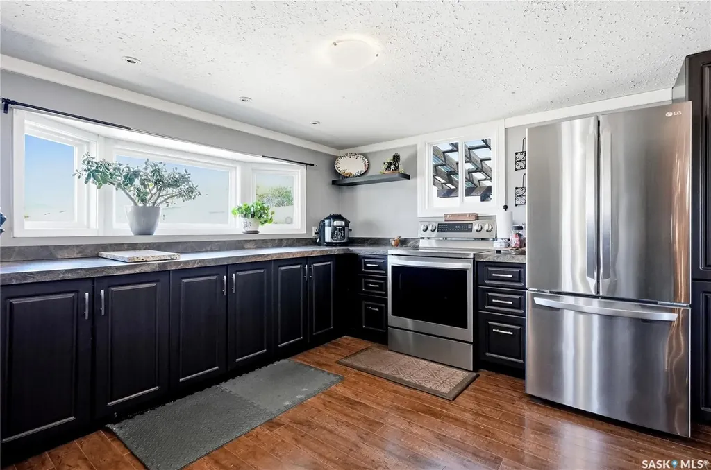 127 Sycamore Drive Blucher Rm No. 343 SK S7B 0A4