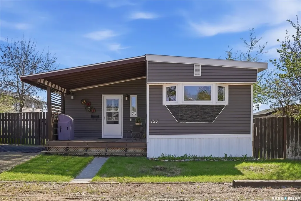 127 Sycamore Drive Blucher Rm No. 343 SK S7B 0A4