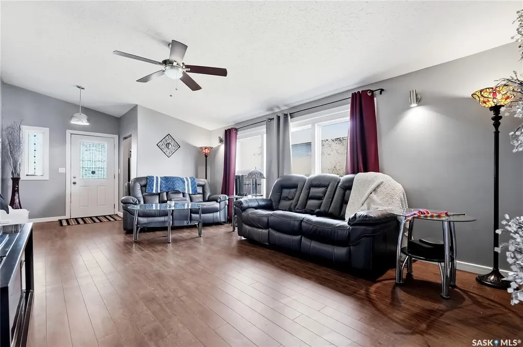 127 Sycamore Drive Blucher Rm No. 343 SK S7B 0A4
