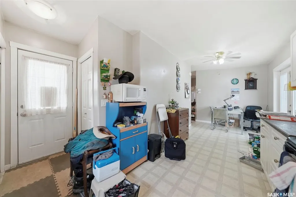 409 8th Avenue W Watrous SK S0K 4T0