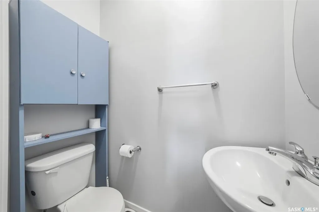 409 8th Avenue W Watrous SK S0K 4T0