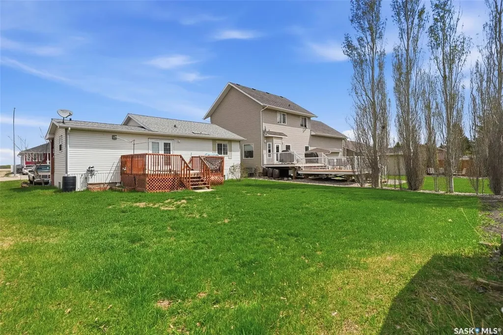 409 8th Avenue W Watrous SK S0K 4T0