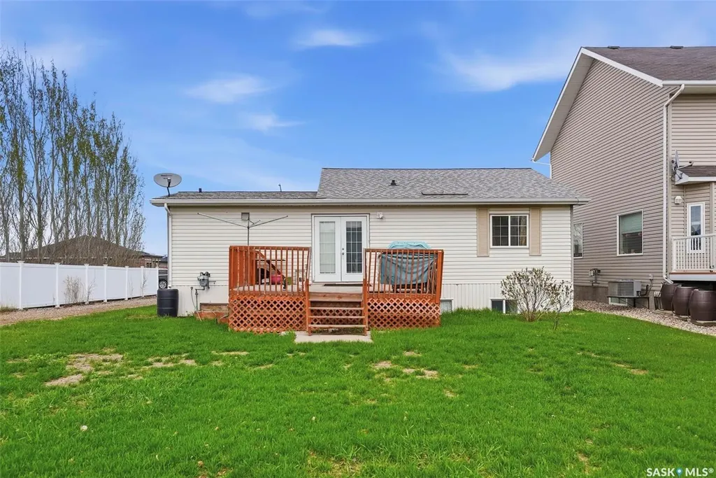 409 8th Avenue W Watrous SK S0K 4T0