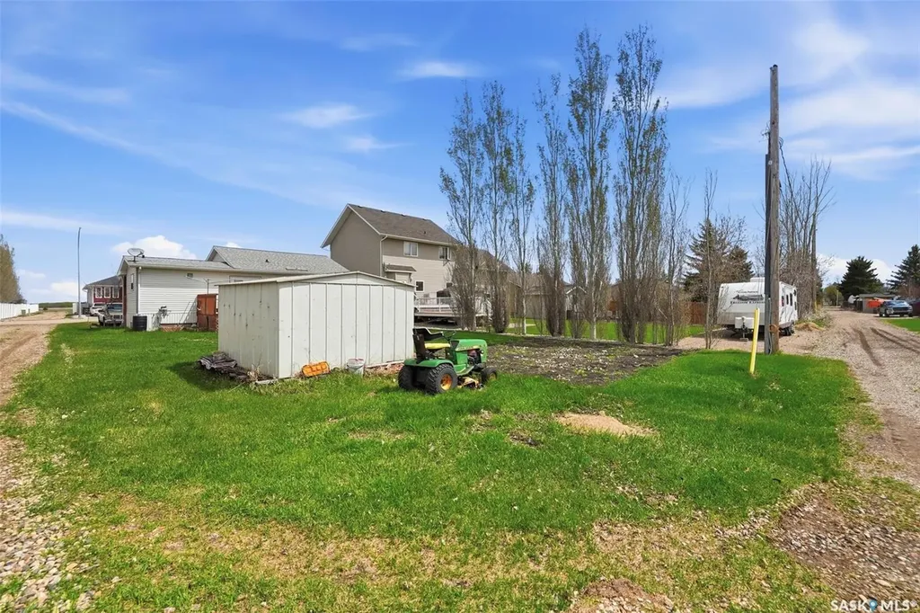 409 8th Avenue W Watrous SK S0K 4T0