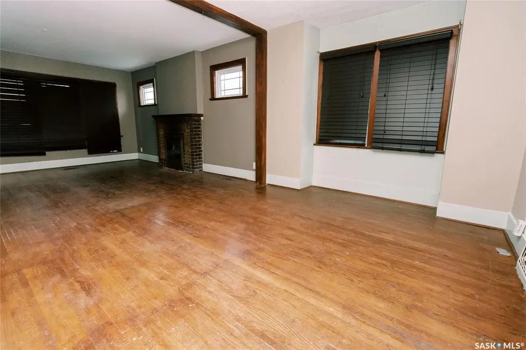 105 28th Street Saskatoon SK S7L 0K1