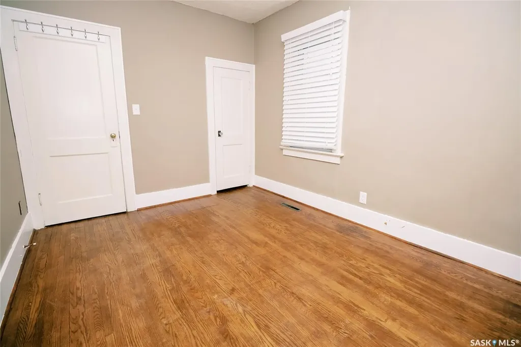105 28th Street Saskatoon SK S7L 0K1