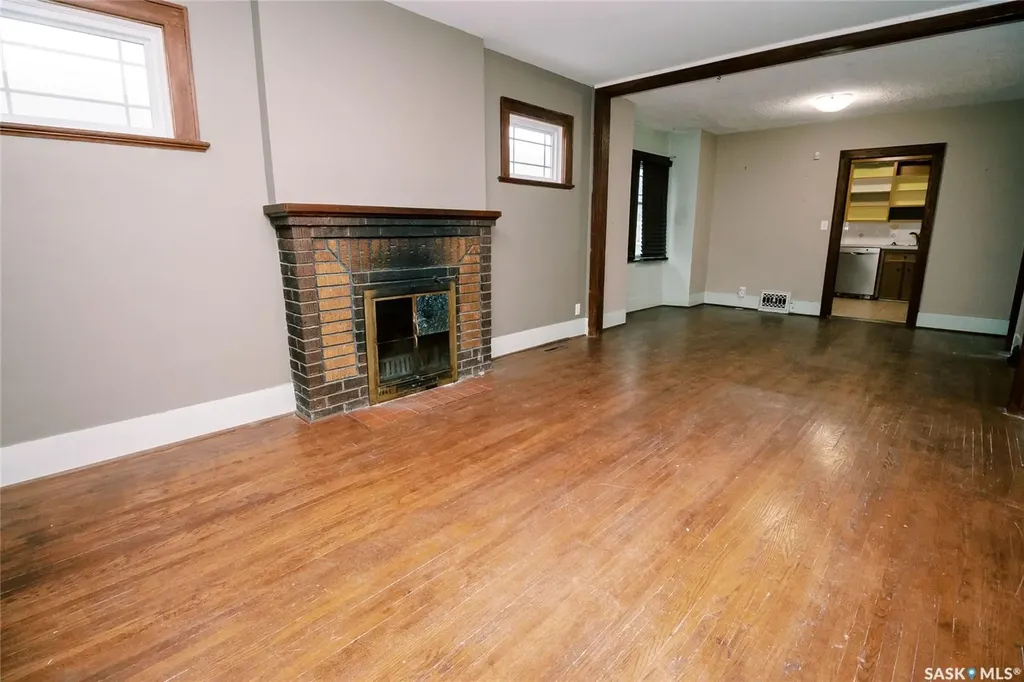 105 28th Street Saskatoon SK S7L 0K1