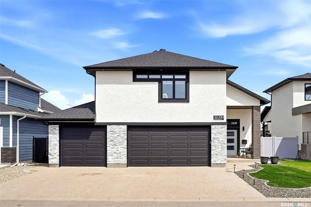 1609 Maple Hill Crescent N Regina SK S4X 0P1