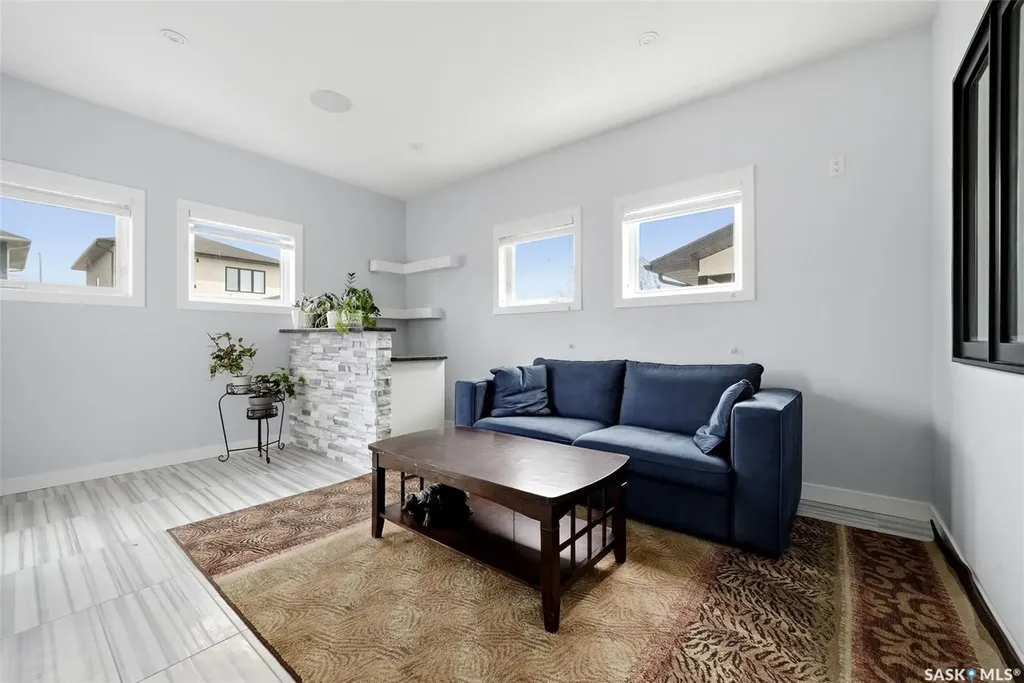 1609 Maple Hill Crescent N Regina SK S4X 0P1