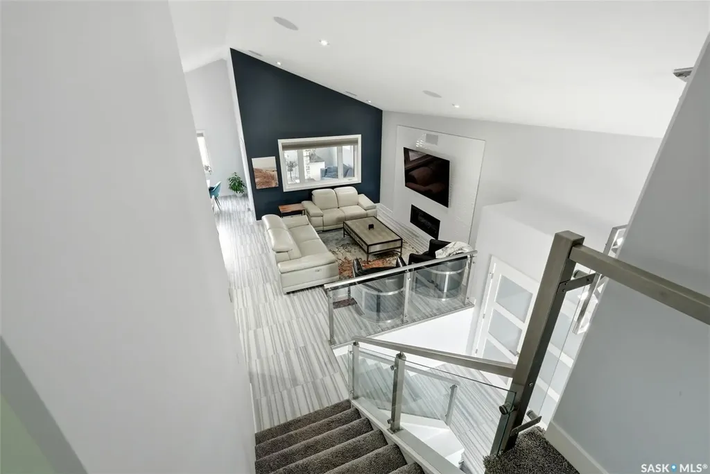 1609 Maple Hill Crescent N Regina SK S4X 0P1
