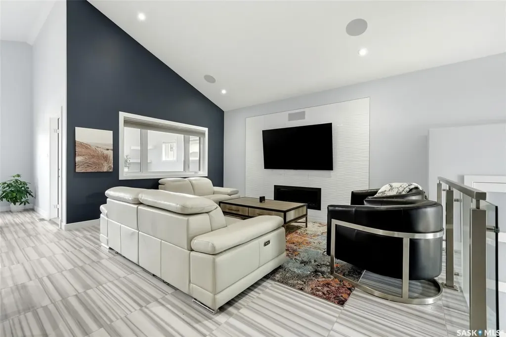 1609 Maple Hill Crescent N Regina SK S4X 0P1