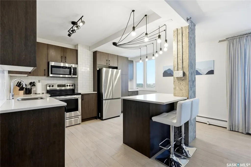 320 5th Avenue Saskatoon SK S7K 2P5