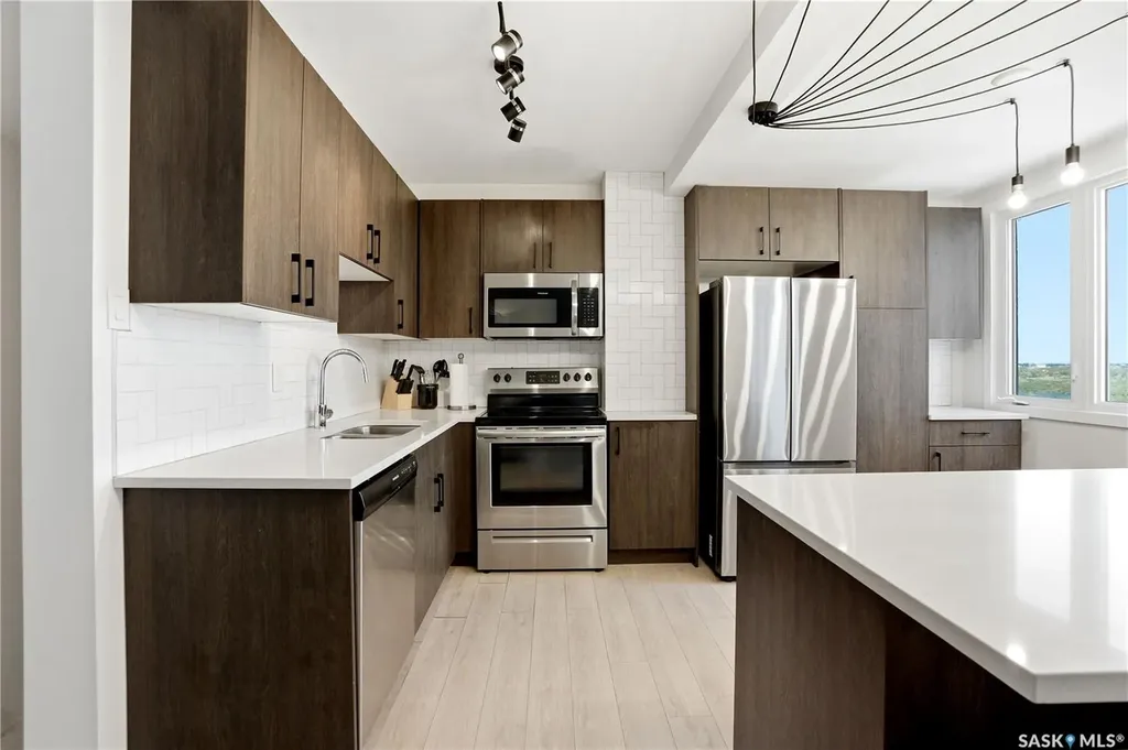 320 5th Avenue Saskatoon SK S7K 2P5