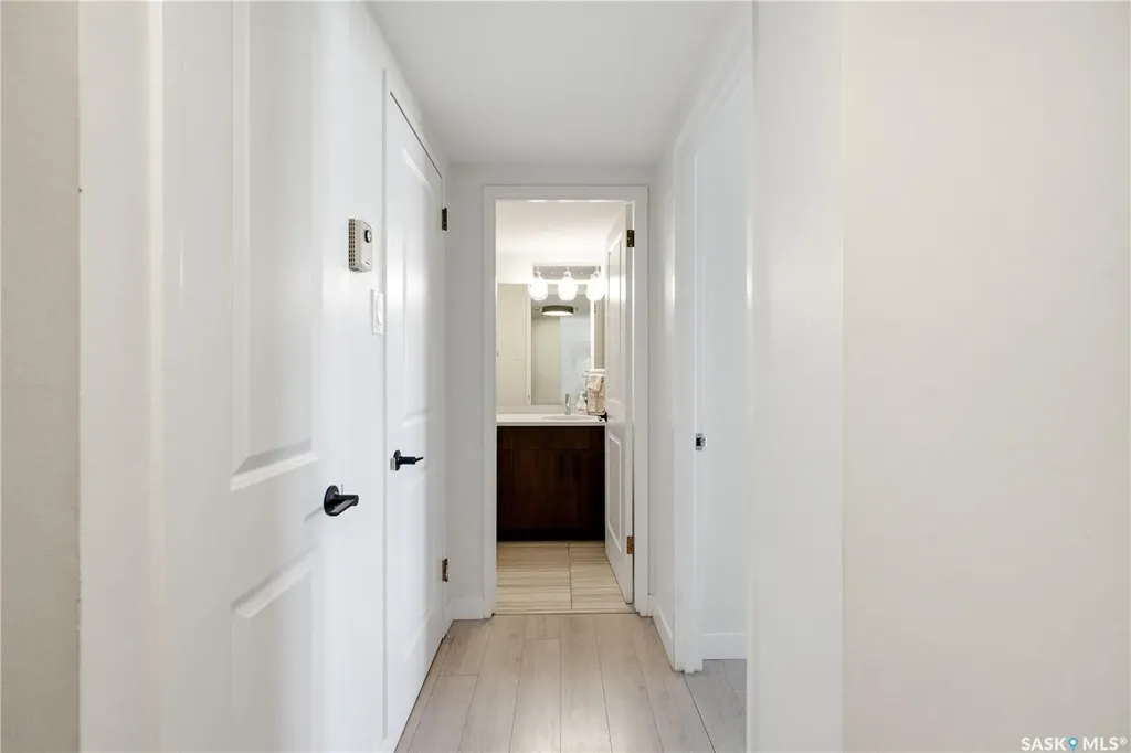 320 5th Avenue Saskatoon SK S7K 2P5