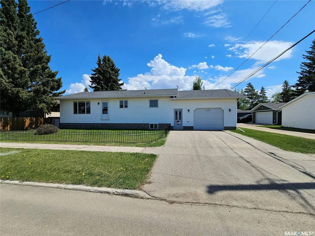 412 1st Street E Unity SK S0K 4L0