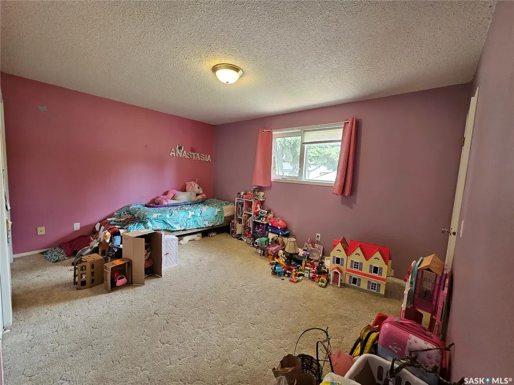 412 1st Street E Unity SK S0K 4L0