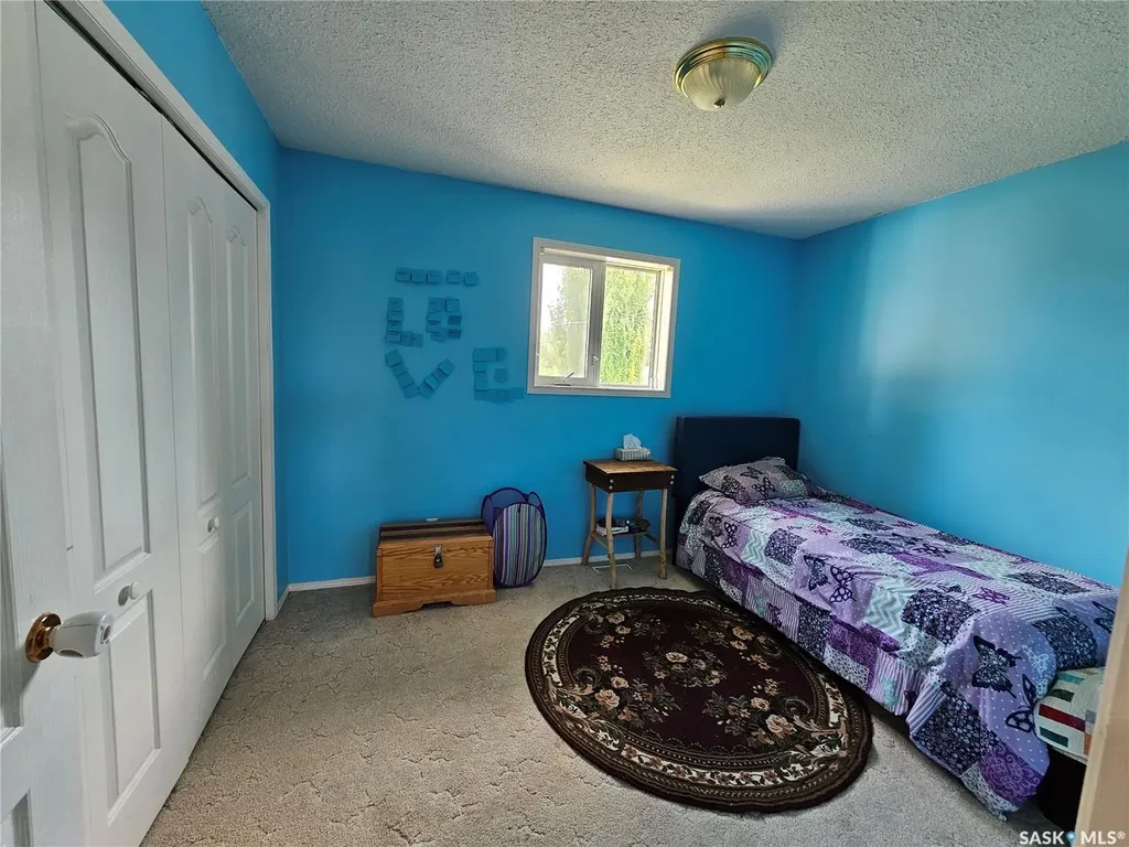412 1st Street E Unity SK S0K 4L0